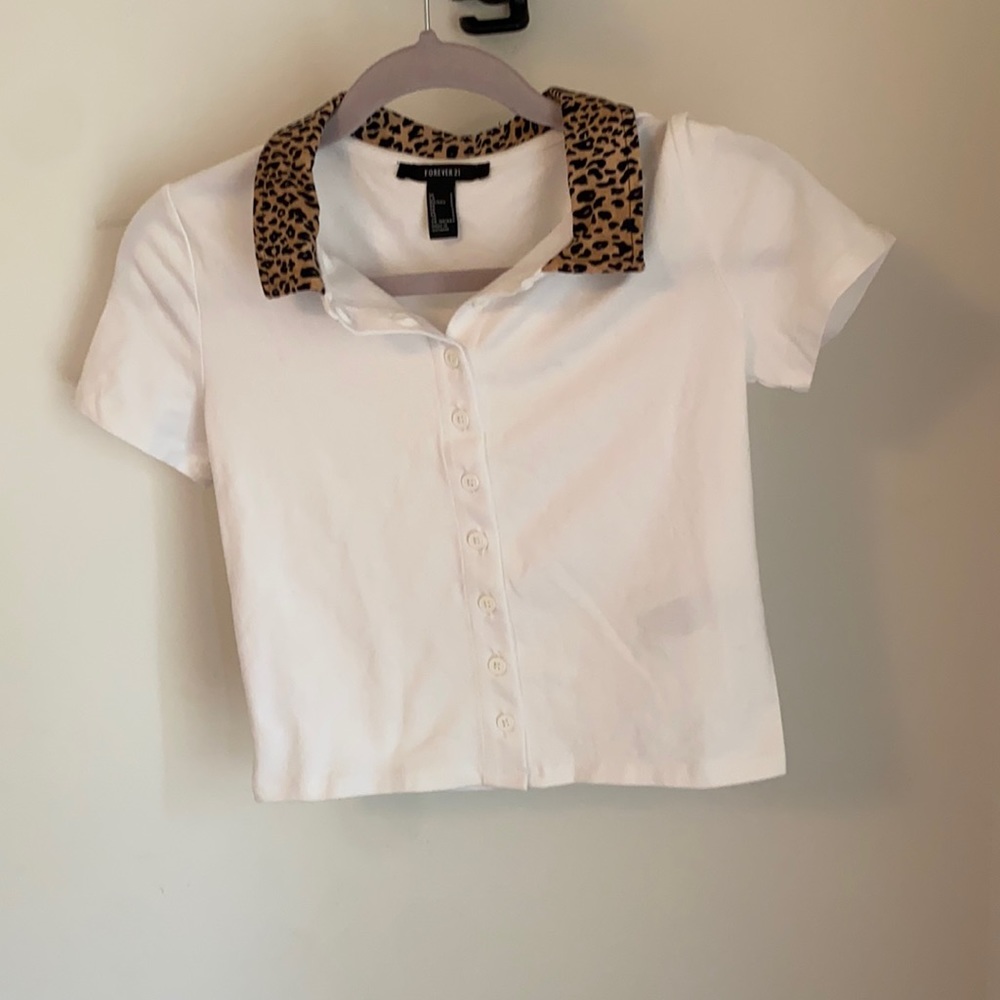white collared shirt w/ cheetah print trim